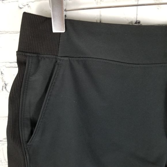 APANA | stretch athletic run pocket shorts - Picture 3 of 7